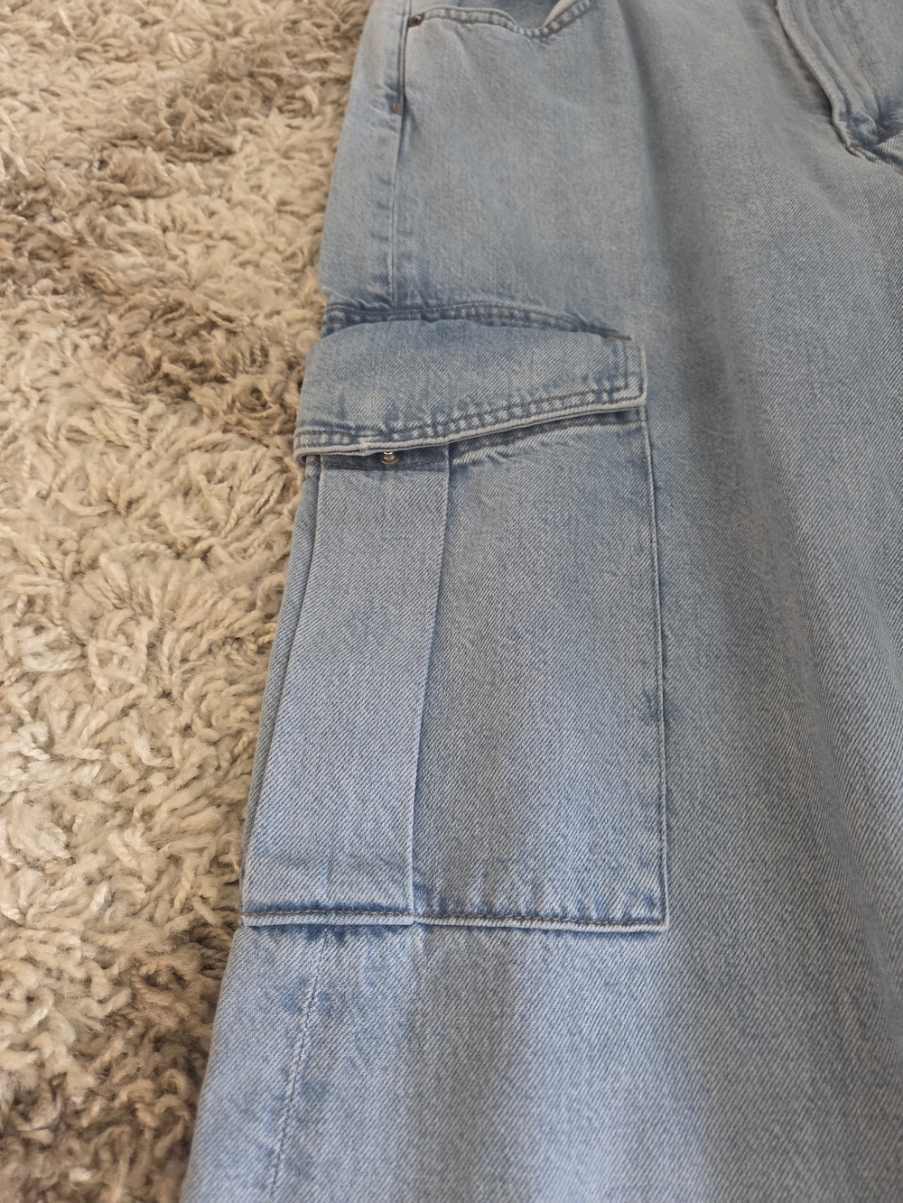 Agolde Light Blue Wide-Leg Cargo Jeans - Picture 2 of 5